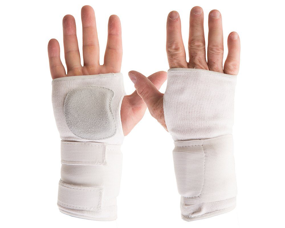 #710-10 Impacto®衬垫针织手腕支架，由弹性针织聚酯面料制成