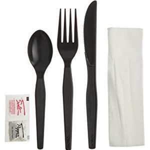 Prime Source®一次性重型黑色餐具套件包括刀，叉，勺子，盐，胡椒和餐巾