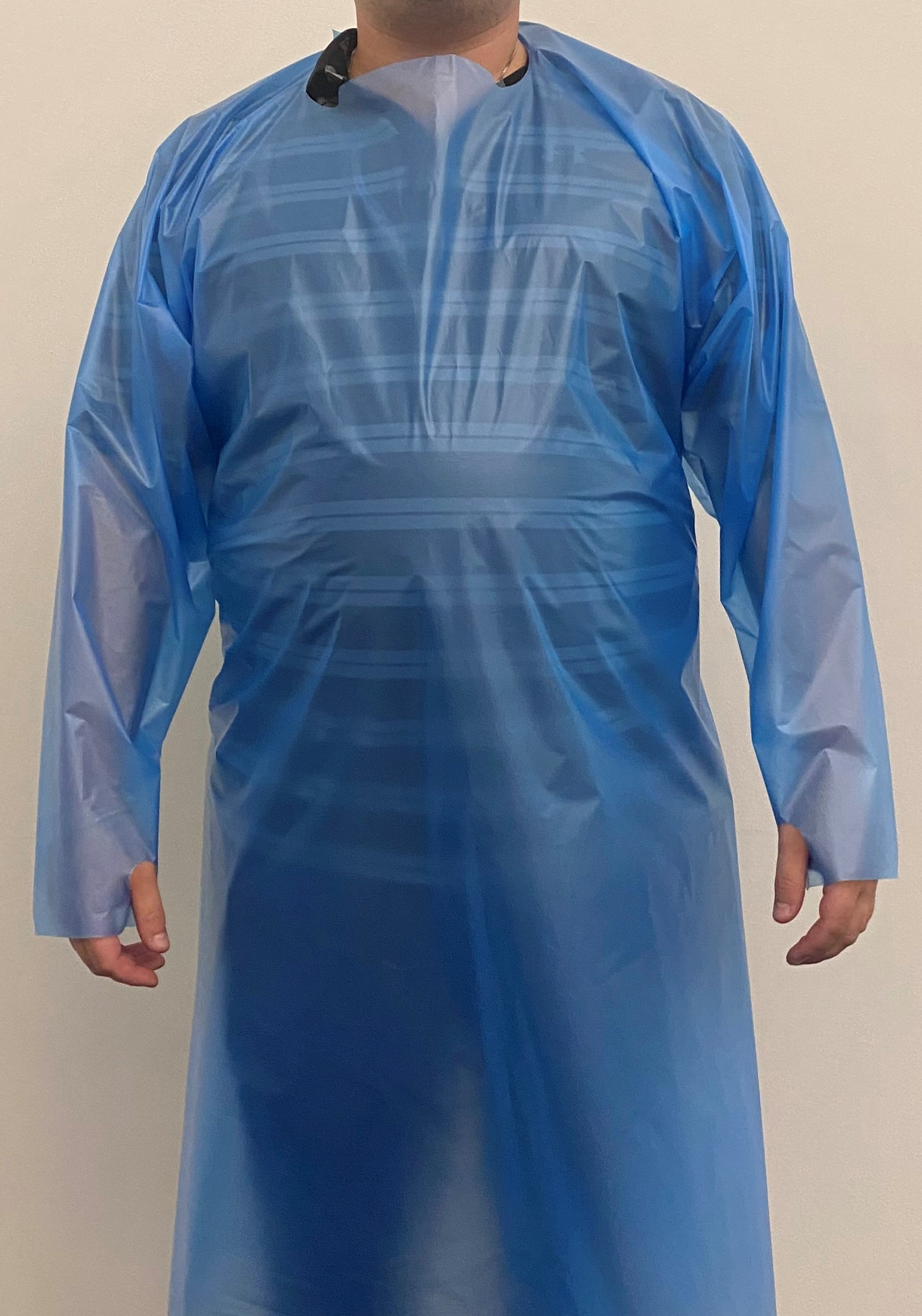 SGL2041B Shawmut Protex™全背PE蓝色隔离服，带拇指孔