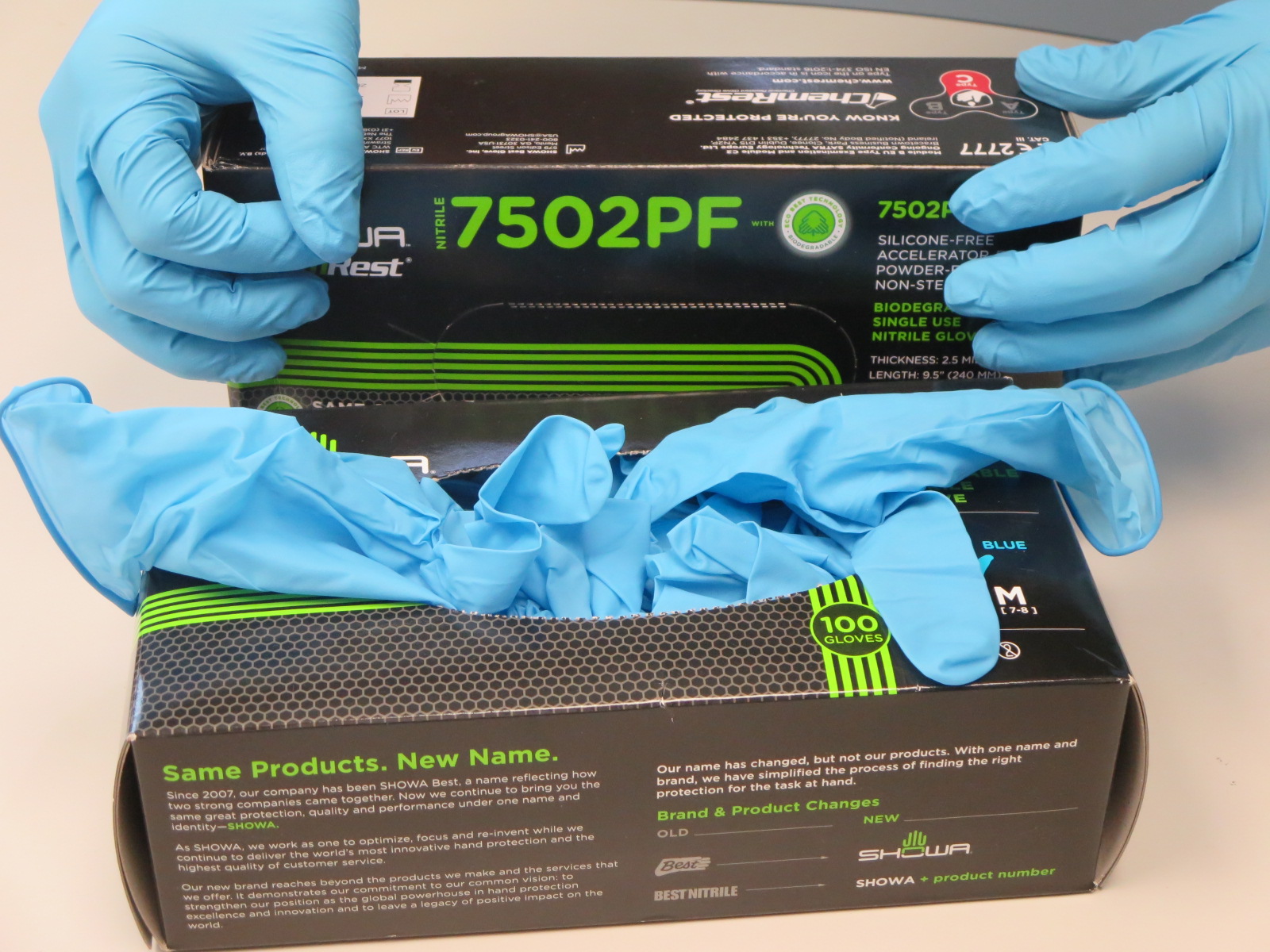 7502PF Showa®生物可降解一次性使用无粉无乳胶加速无蓝色丁腈手套敏感皮肤