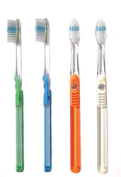OraBrite®清洁握把紧凑型牙刷